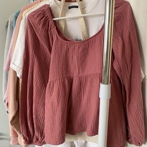 flowy scoop neck top!